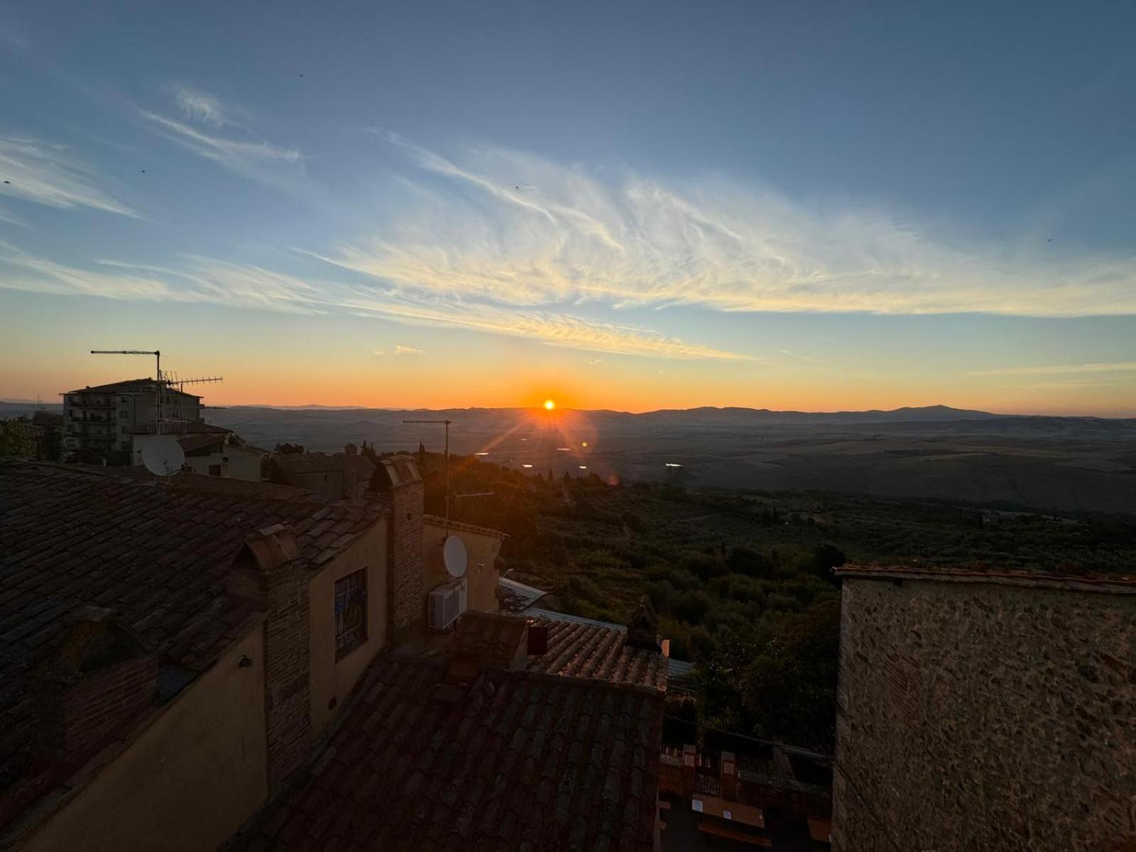 La Terrazza Sulla Val D'Orcia Lejlighed Castiglione dʼOrcia Eksteriør billede