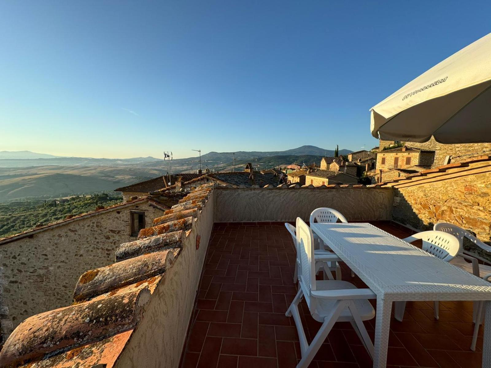 La Terrazza Sulla Val D'Orcia Lejlighed Castiglione dʼOrcia Eksteriør billede